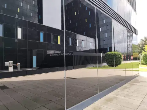 Dječji rtić — glass façade viewed from the courtyard