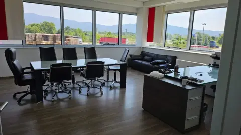 Transeuro Adria — office space with work desks