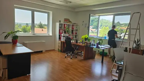 Transeuro Adria — office with a desk and window